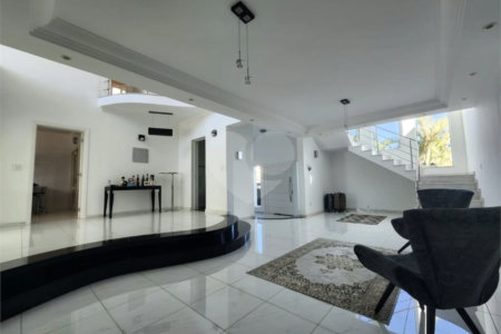 Casa à venda com 3 suítes no condomínio Villagio Di Verona, Vinhedo - SP