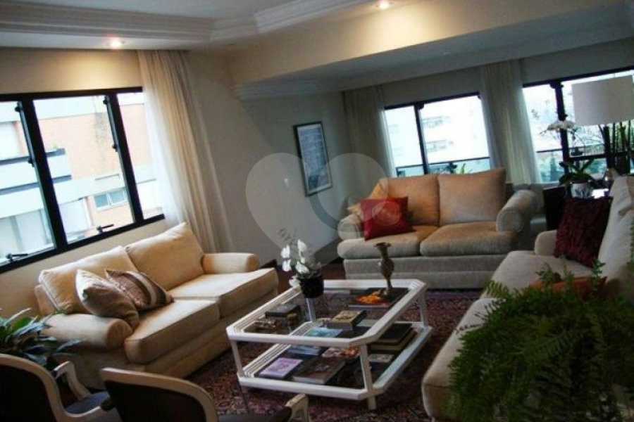 Apartamento à venda com 4 quartos, sendo 2 suítes, em Água Fria, São Paulo, SP