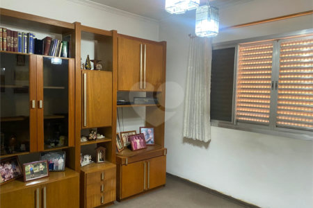 Casa à venda com 2 quartos, sendo 1 suíte, em Vila Rosália, Guarulhos, SP