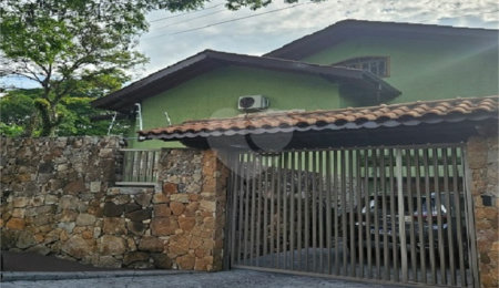 Casa à venda com 4 quartos, sendo 3 suítes, em Jardim Tapajós, Atibaia, SP