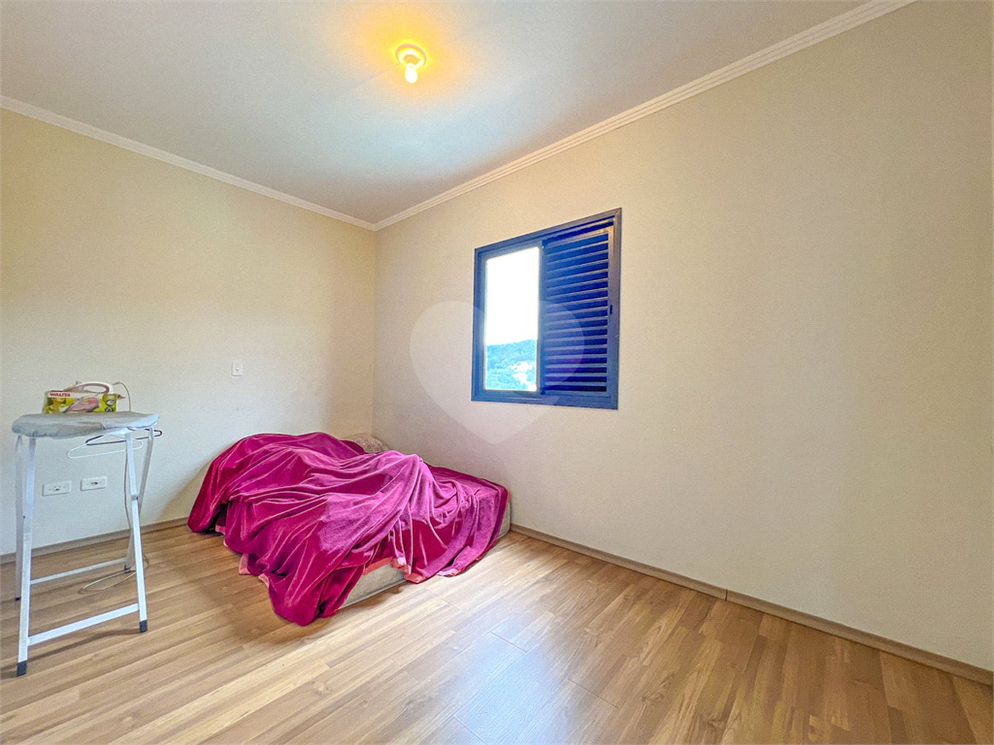 Sobrado à venda com 3 quartos, sendo 1 suíte,  em Tremembé, São Paulo, SP