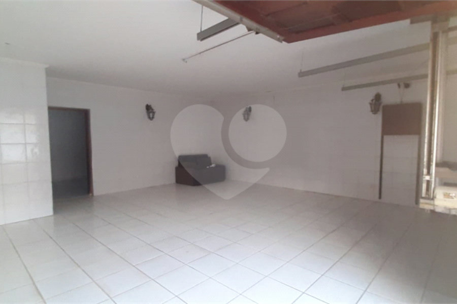 Sobrado à venda com 5 quartos, sendo 1 suíte,  em Vila Rosália, Guarulhos, SP
