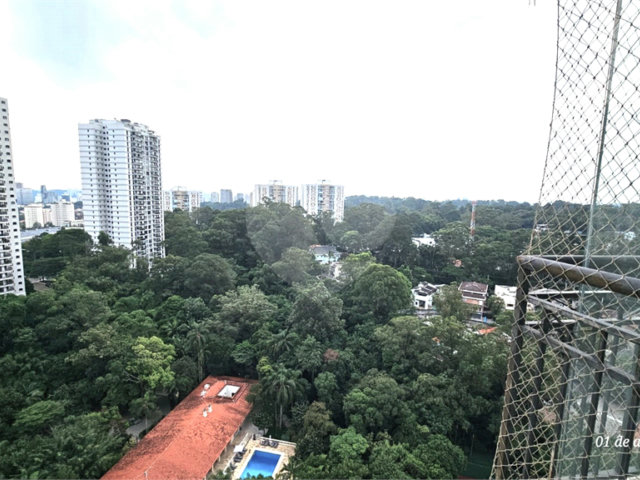 Apartamento à venda com 4 suítes em Jardim Marajoara, São Paulo, SP