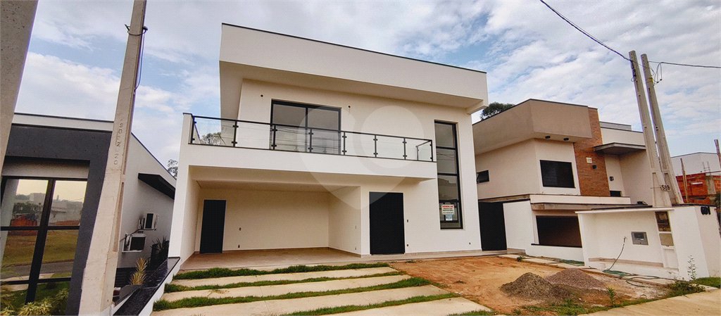 Casa à venda com 3 suítes no condomínio Central Parque, Salto - SP