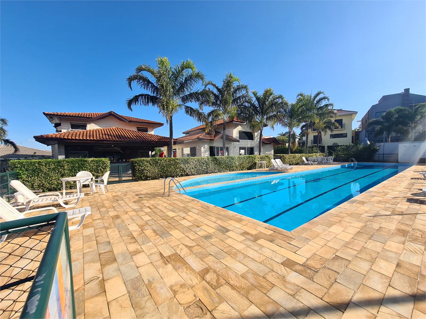 Casa à venda com 3 suítes no condomínio Reserva dos Vinhedos, Louveira - SP