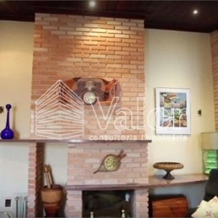 Casa em condomínio fechado
