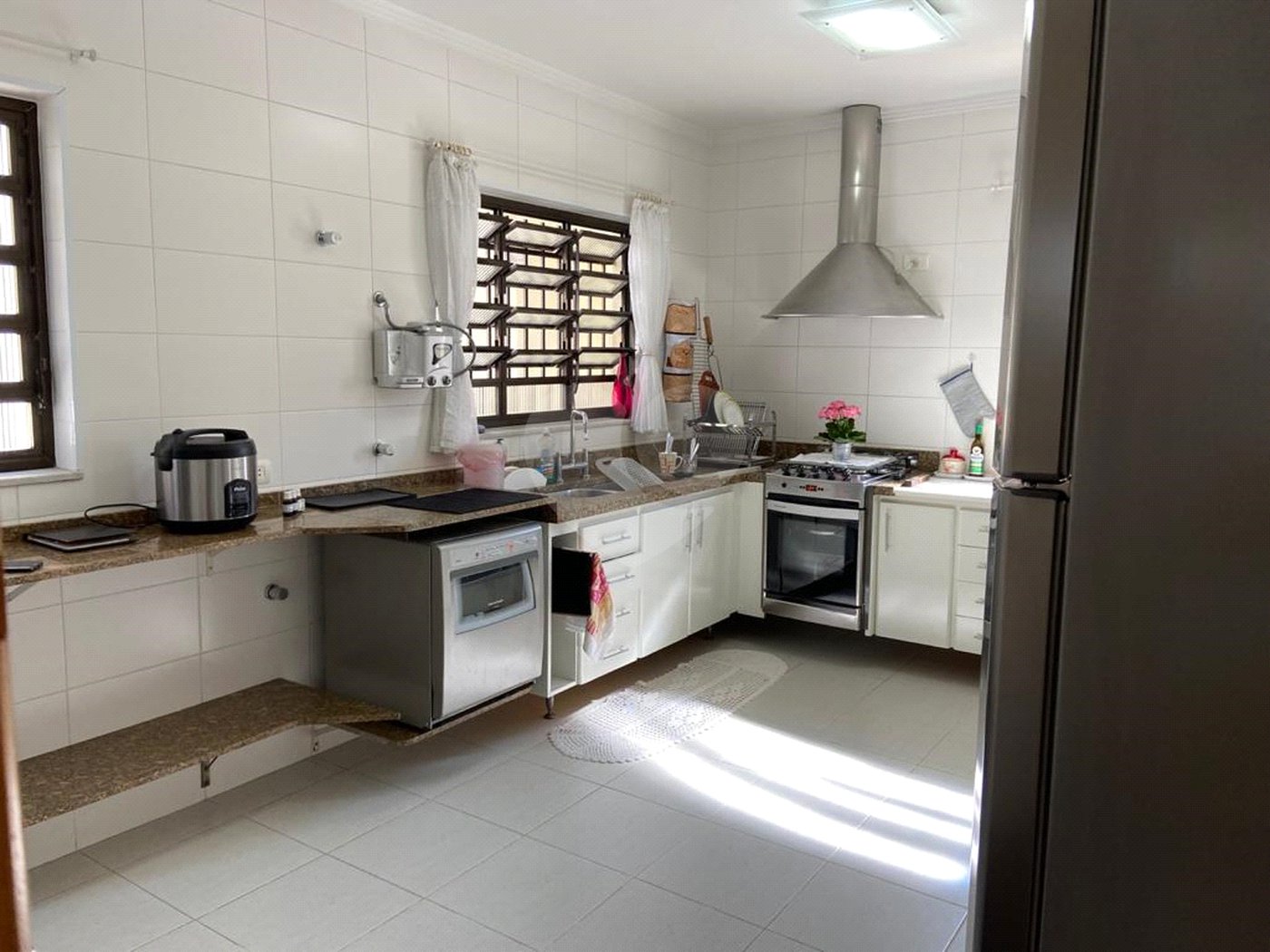 Sobrado à venda com 3 quartos, sendo 1 suíte, em Horto Florestal, São Paulo, SP