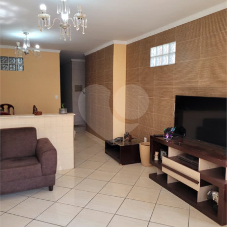 Casa à venda com 4 suítes em Jardim Bandeiras, Jundiaí, SP