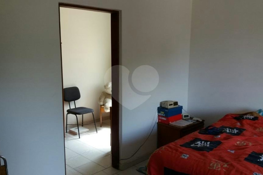 Sobrado à venda com 4 quartos, sendo 1 suíte, em Tremembé, São Paulo, SP