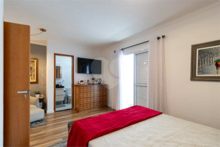 Casa à venda com 3 quartos, sendo 1 suíte, no condomínio Orquideas, São Paulo - SP