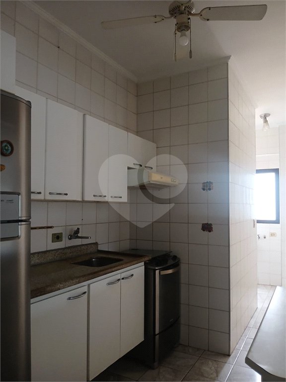 Apartamento à venda com 3 quartos, sendo 1 suíte,  em Enseada, Guarujá, SP