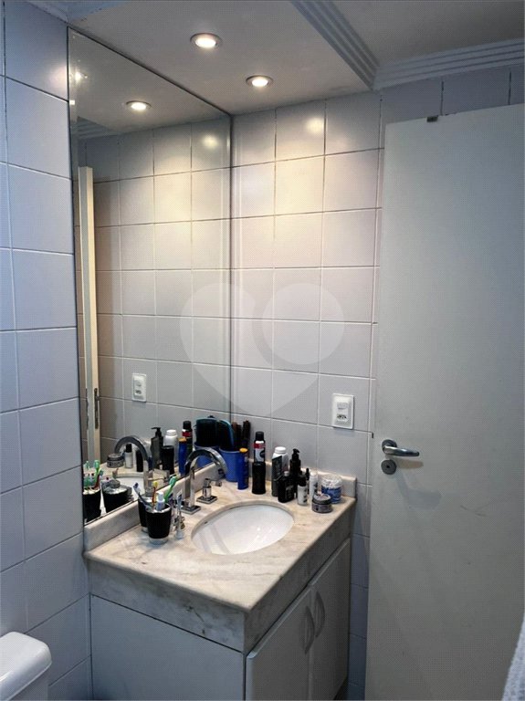 Casa à venda com 3 quartos, sendo 1 suíte,  no condomínio Liberty Village, São Paulo - SP
