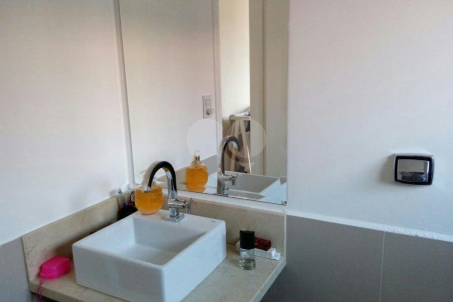 Sobrado à venda com 3 quartos, sendo 1 suíte, em Horto Florestal, São Paulo, SP