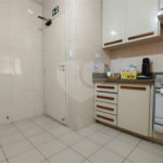Casa à venda com 4 quartos, sendo 2 suítes,  em Vila Alexandria, São Paulo, SP