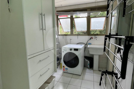 Apartamento à venda com 3 suítes em Brooklin Paulista, São Paulo, SP