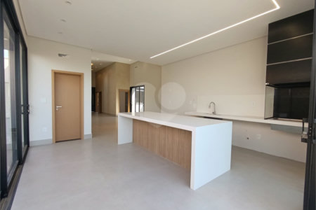 Casa à venda com 3 suítes no condomínio Villa Sapezal, Indaiatuba - SP