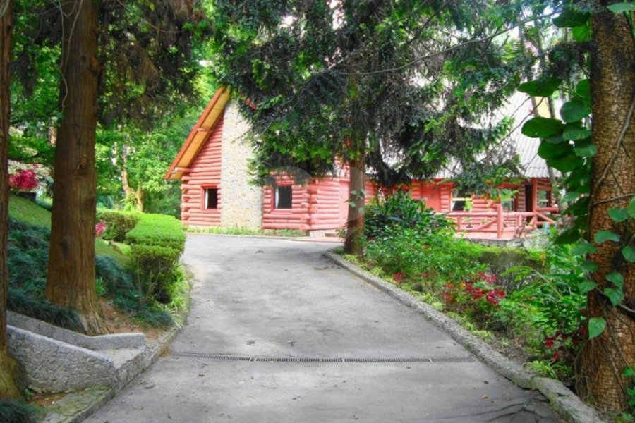 Casa à venda com 3 quartos, sendo 2 suítes, no condomínio Jardim Ibiratiba, São Paulo - SP