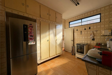 Casa à venda com 3 quartos, sendo 1 suíte, em Jardim São Luiz, Ribeirão Preto, SP