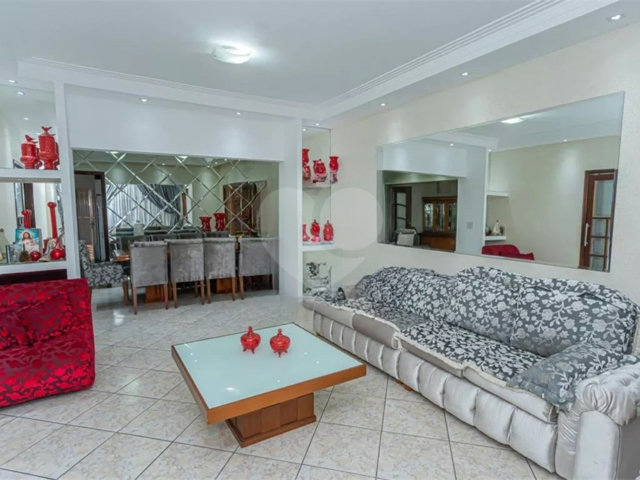 Sobrado à venda com 4 quartos, sendo 3 suítes,  em Casa Verde, São Paulo, SP