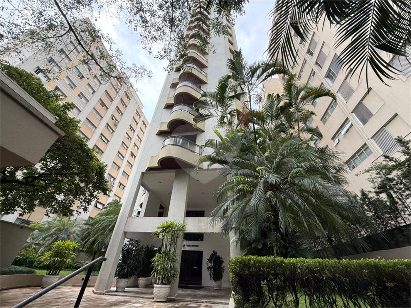 Apartamento à venda com 3 quartos, sendo 1 suíte, em Jardim Paulista, São Paulo, SP