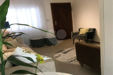 Sobrado à venda com 3 quartos, sendo 1 suíte, em Santa Teresinha, São Paulo, SP