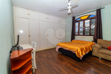 Casa à venda com 3 quartos, sendo 1 suíte, em Interlagos, São Paulo, SP