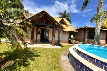 Casa à venda com 4 quartos, sendo 2 suítes, no condomínio Náutico Porto Bragança, Bragança Paulista - SP