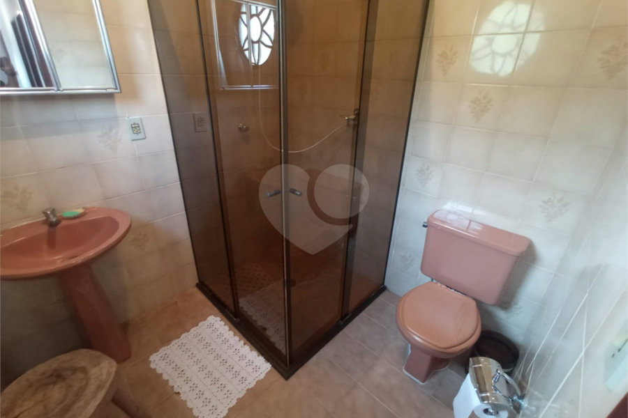 Casa à venda com 4 quartos, sendo 1 suíte, no condomínio Alpes da Cantareira, Mairiporã - SP
