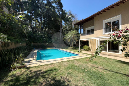 Casa à venda ou para alugar com 4 quartos, sendo 3 suítes, em Alto da Boa Vista, São Paulo, SP
