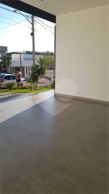 Casa à venda com 3 suítes no condomínio Jardim Laguna, Indaiatuba - SP