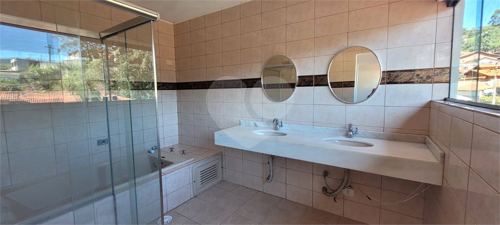 Casa à venda com 3 quartos, sendo 1 suíte,  em Lavapés, Mairiporã, SP