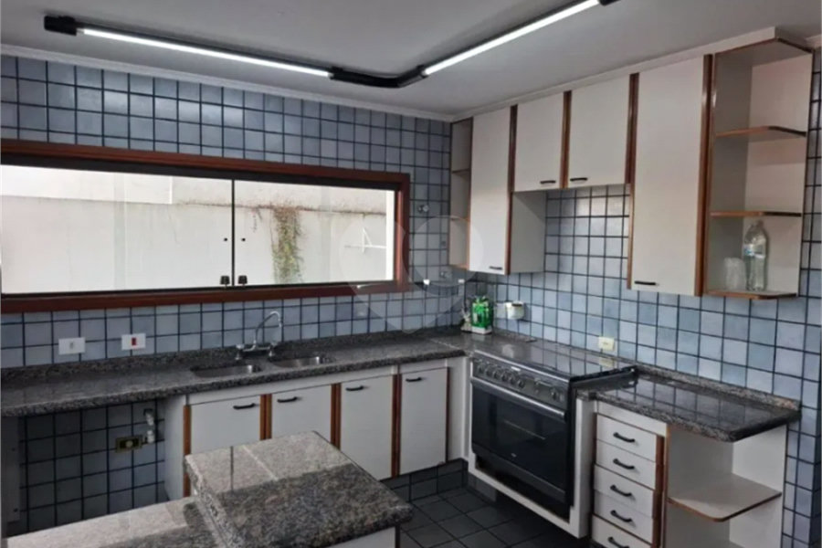 Sobrado à venda com 3 quartos, sendo 1 suíte, em City Recanto Anastácio, São Paulo, SP