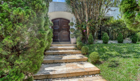 Casa Térrea à venda com 4 suítes em Jardim Cordeiro, São Paulo, SP