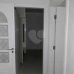 Casa à venda com 4 quartos, sendo 2 suítes,  em Vila Santista, Atibaia, SP