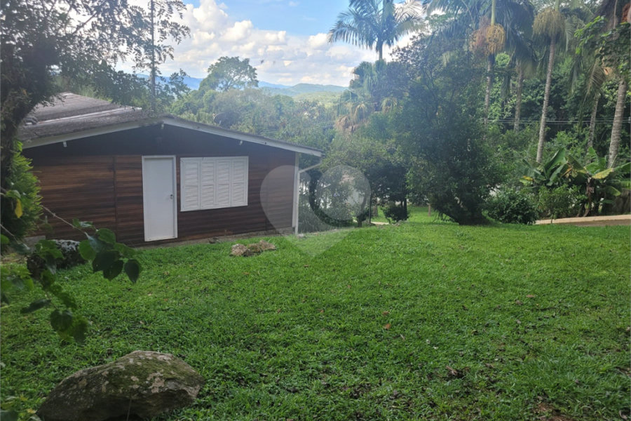 Sítio à venda com 6 quartos, sendo 3 suítes, em Serra da Cantareira, Mairiporã, SP
