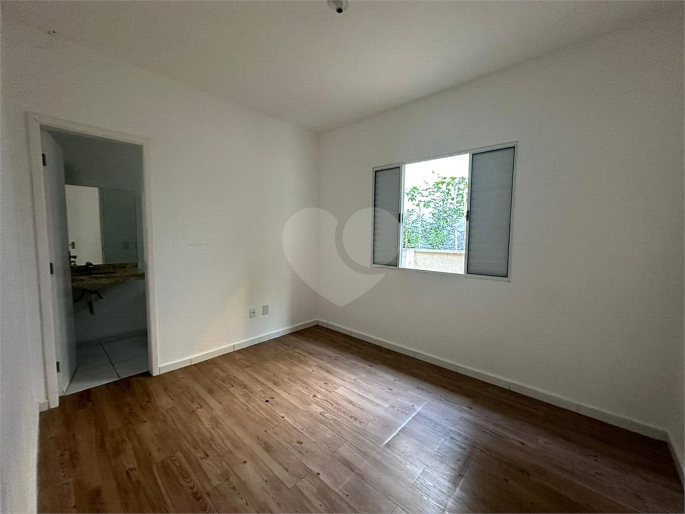 Casa à venda com 2 suítes no condomínio Olido, Atibaia - SP