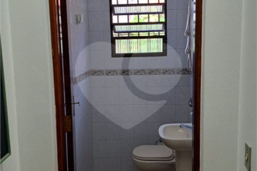 Casa à venda com 3 quartos, sendo 1 suíte, em Rio Acima, Mairiporã, SP