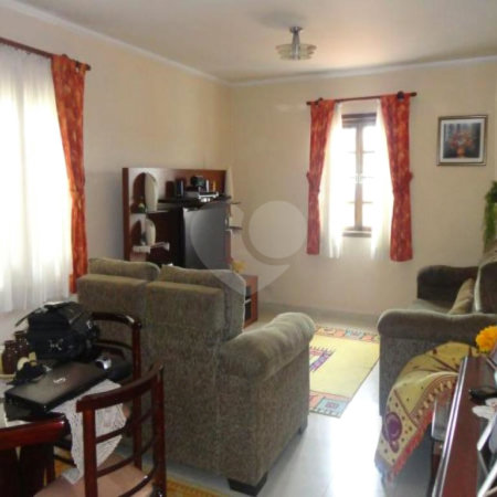 Casa à venda com 3 quartos, sendo 1 suíte, em Jardim Esmeralda, São Paulo, SP