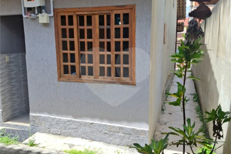 Casa Térrea à venda com 3 quartos, sendo 1 suíte, em Campo Grande, Rio de Janeiro, RJ