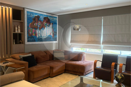 Casa à venda com 4 suítes no condomínio Jardim das Palmeiras, Vinhedo - SP