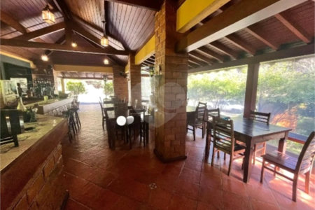 Casa à venda com 4 suítes no condomínio Quinta do Lago, Petrópolis - RJ