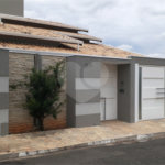 Sobrado à venda com 3 quartos, sendo 1 suíte,  no Centro, Elias Fausto, SP