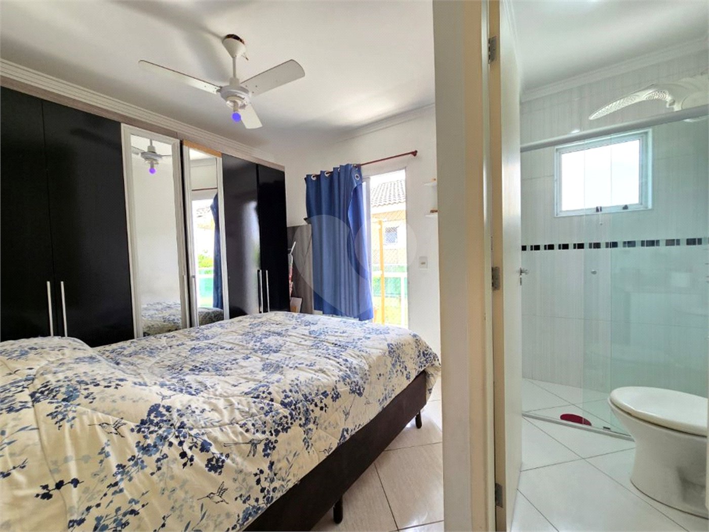 Casa à venda com 3 quartos, sendo 1 suíte, no condomínio Rafaela I, São Paulo - SP