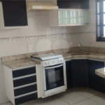 Sobrado à venda com 4 quartos, sendo 2 suítes,  em Vila Oliveira, Mogi das Cruzes, SP
