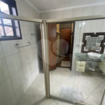 Casa à venda com 5 quartos, sendo 3 suítes, no condomínio Recanto das Palmeiras, Rio de Janeiro - RJ