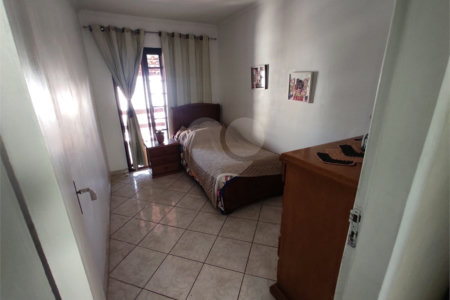 Casa à venda com 3 quartos, sendo 1 suíte,  em Jardim Santa Cecília, Guarulhos, SP