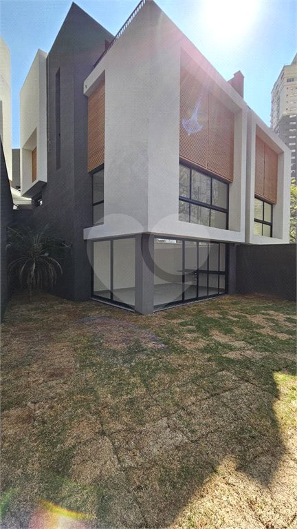 Casa à venda com 4 suítes no condomínio Cube Cidade Jardim, São Paulo - SP