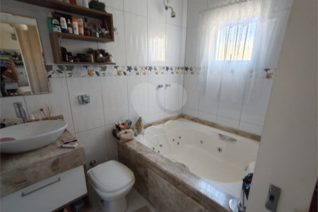 Casa à venda com 2 quartos, sendo 1 suíte, em Vila Santa Terezinha, Várzea Paulista, SP