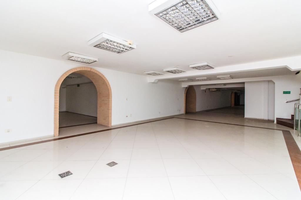 Prédio Comercial de Grande Porte no Centro Histórico de Santos para Venda Ou Aluguel