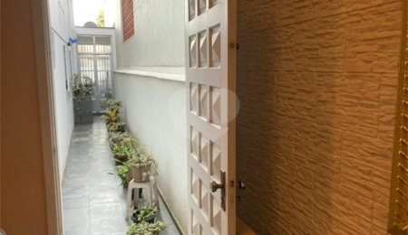 Casa à venda com 3 quartos, sendo 1 suíte,  em Vila Mascote, São Paulo, SP